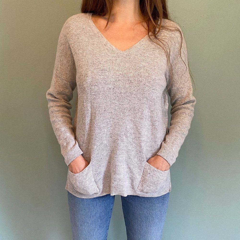 Grey Wool-Blend Long Sleeve Sweater with Pockets